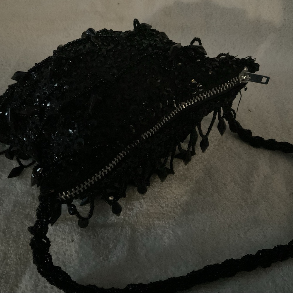 After five pouch - Picture 2 of 3